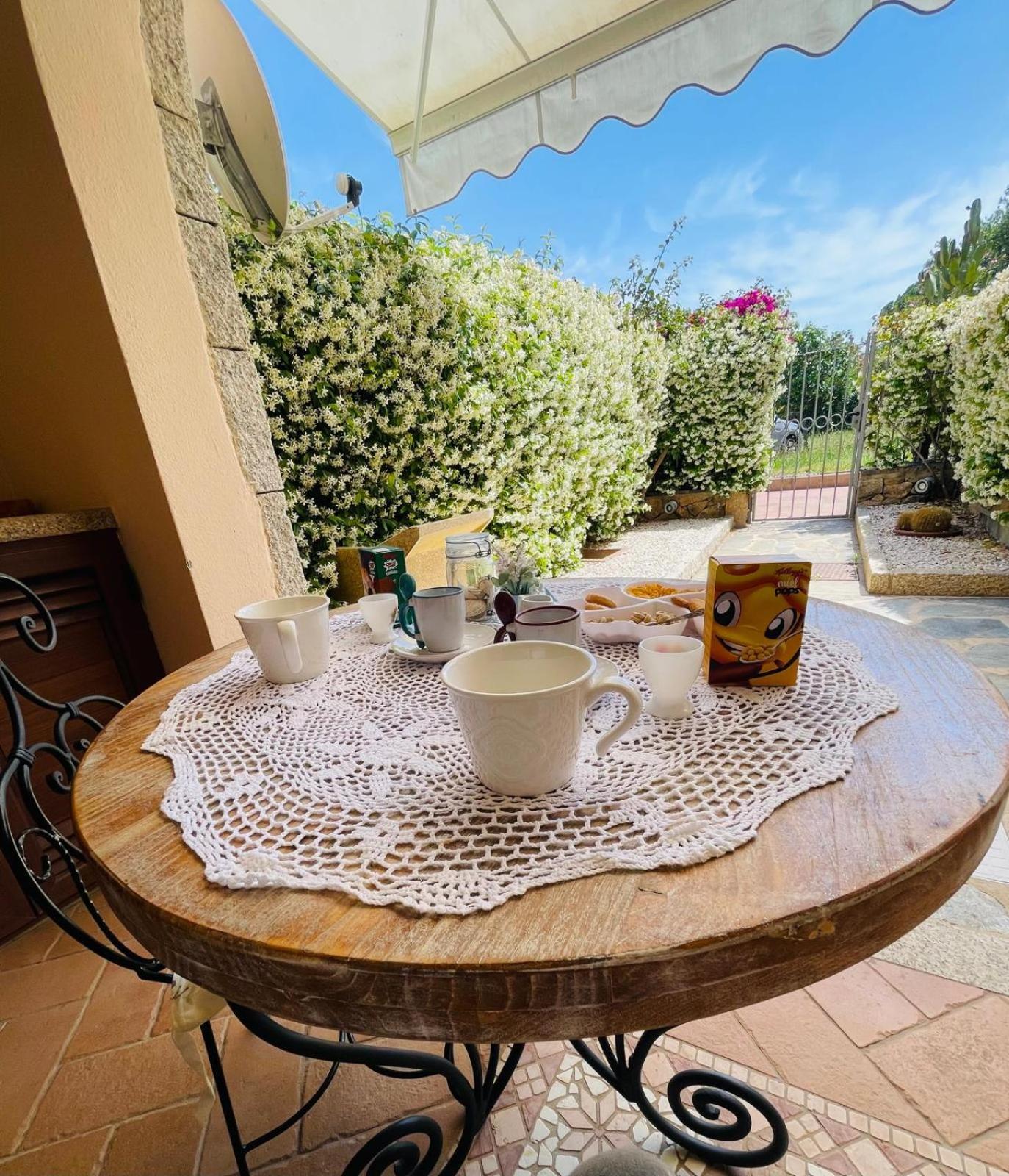 Appartamento Le Querce Vaccileddi Buitenkant foto
